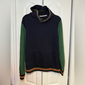 Abercrombie and Fitch - Sporty Casual Colorblock Hoodie with Striped Hem & Cuffs